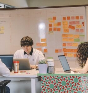 Agile vs Lean Methodologies: Choosing the Right Framework for Your Team