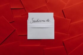 The Pros and Cons of Subscription-Based Businesses